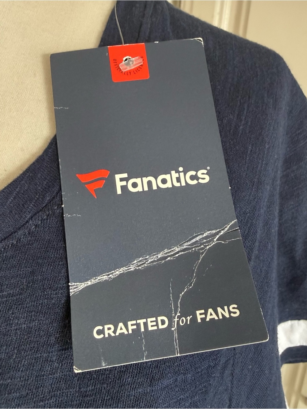 Fanatics NFL Los Angeles Chargers V-Neck Tee - BNWT - Picture 5 of 6